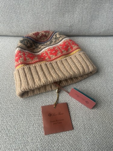Cappello modello maglia loro - modello,